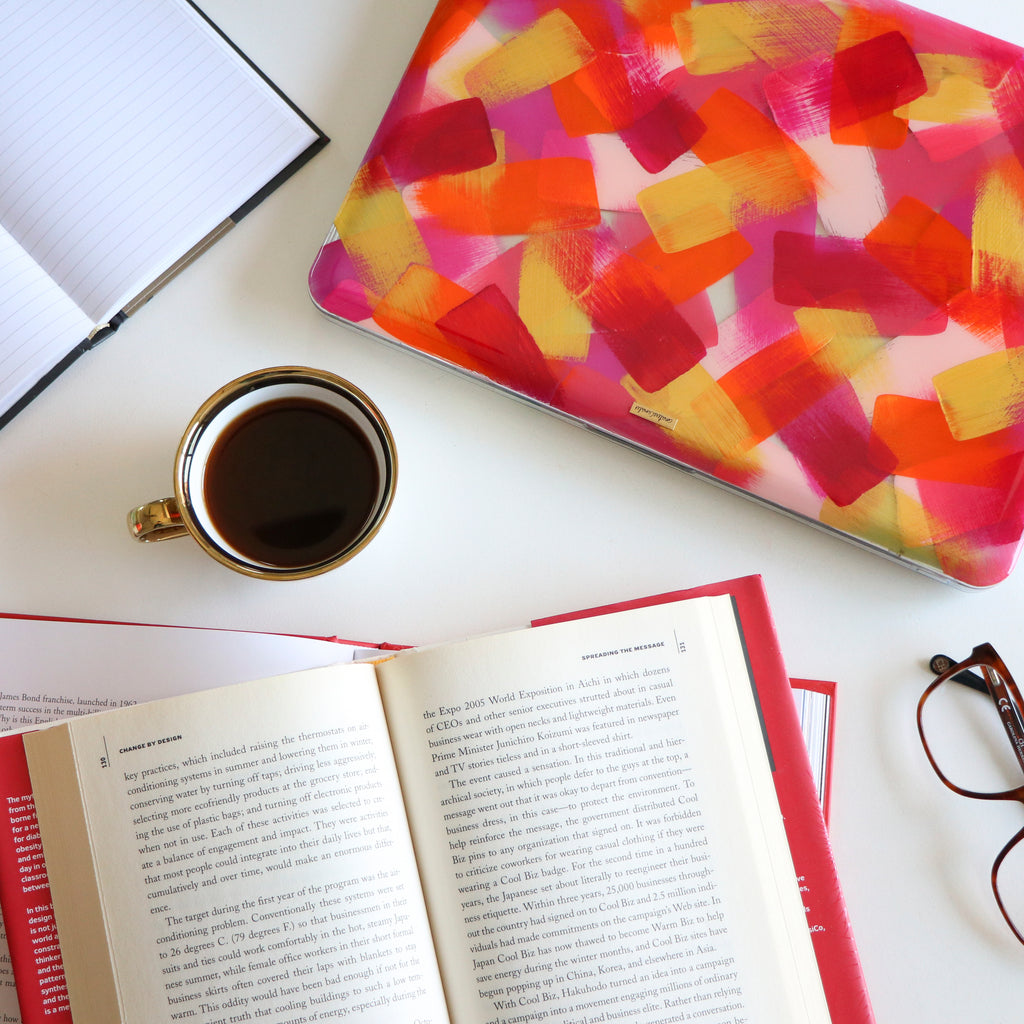 Sunkissed Signature Strokes Macbook - Ana Tere Canales