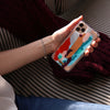 Funda para iPhone Chai pintada a mano por Ana Tere Canales. Un diseño artístico en tonos cálidos café, beige y crema.