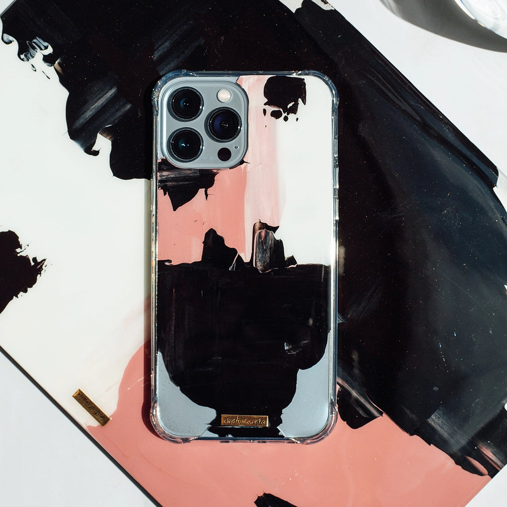 Fundas para iPhone y MacBook Equilibrio pintadas a mano por Ana Tere Canales. Un diseño artístico abstracto inspirado en la armonía y el balance.