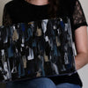 Funda para MacBook Huasteca Illusion pintada a mano por Ana Tere Canales. Diseño abstracto inspirado en la Huasteca de Monterrey y efecto de ilusión visual.