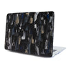 Funda para MacBook Huasteca Illusion pintada a mano por Ana Tere Canales. Diseño abstracto inspirado en la Huasteca de Monterrey y efecto de ilusión visual.