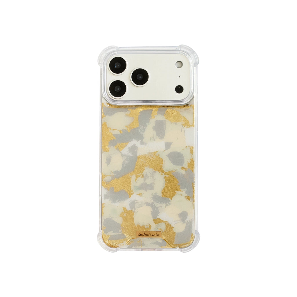 Funda para proteger iPhone, pintada a mano por Ana Tere Canales. Un diseño elegante inspirado en el ópalo blanco.
