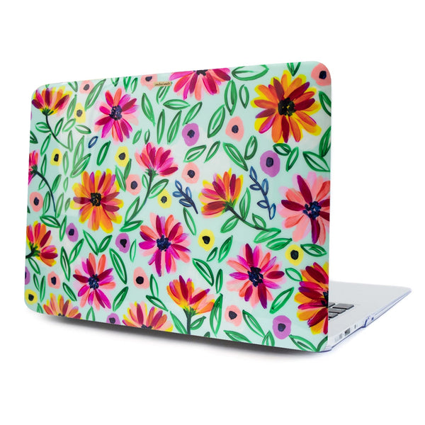 Funda para MacBook Paraíso pintada a mano por Ana Tere Canales. Un diseño artístico inspirado en un paraíso tropical en tonos azul, verde y arena