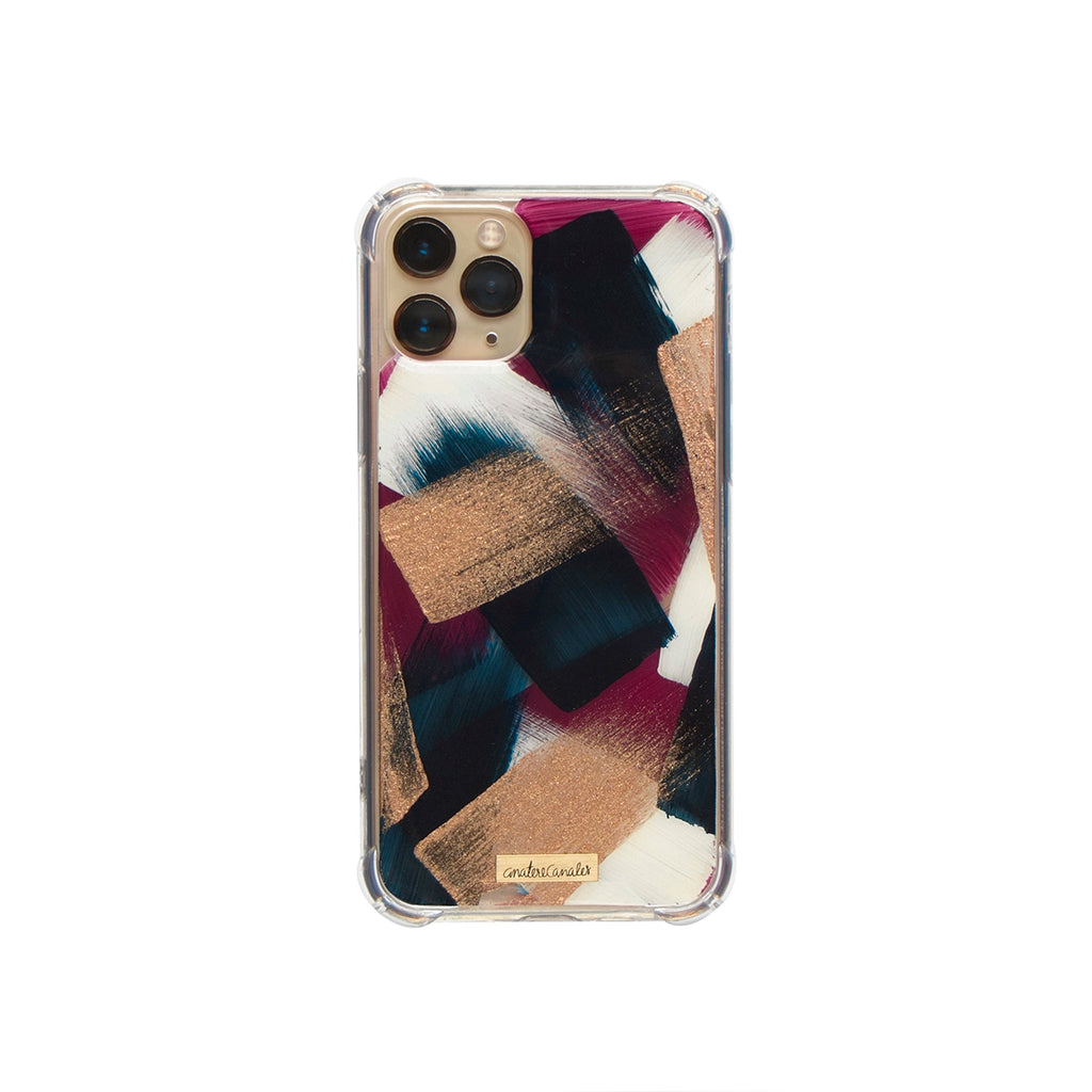 Funda para iPhone Wine With Everything Signature Strokes con pinceladas abstractas pintadas a mano en tonos vino y neutros. Pintada por Ana Tere Canales.