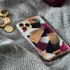 Funda para iPhone Wine With Everything Signature Strokes con pinceladas abstractas pintadas a mano en tonos vino y neutros. Pintada por Ana Tere Canales.
